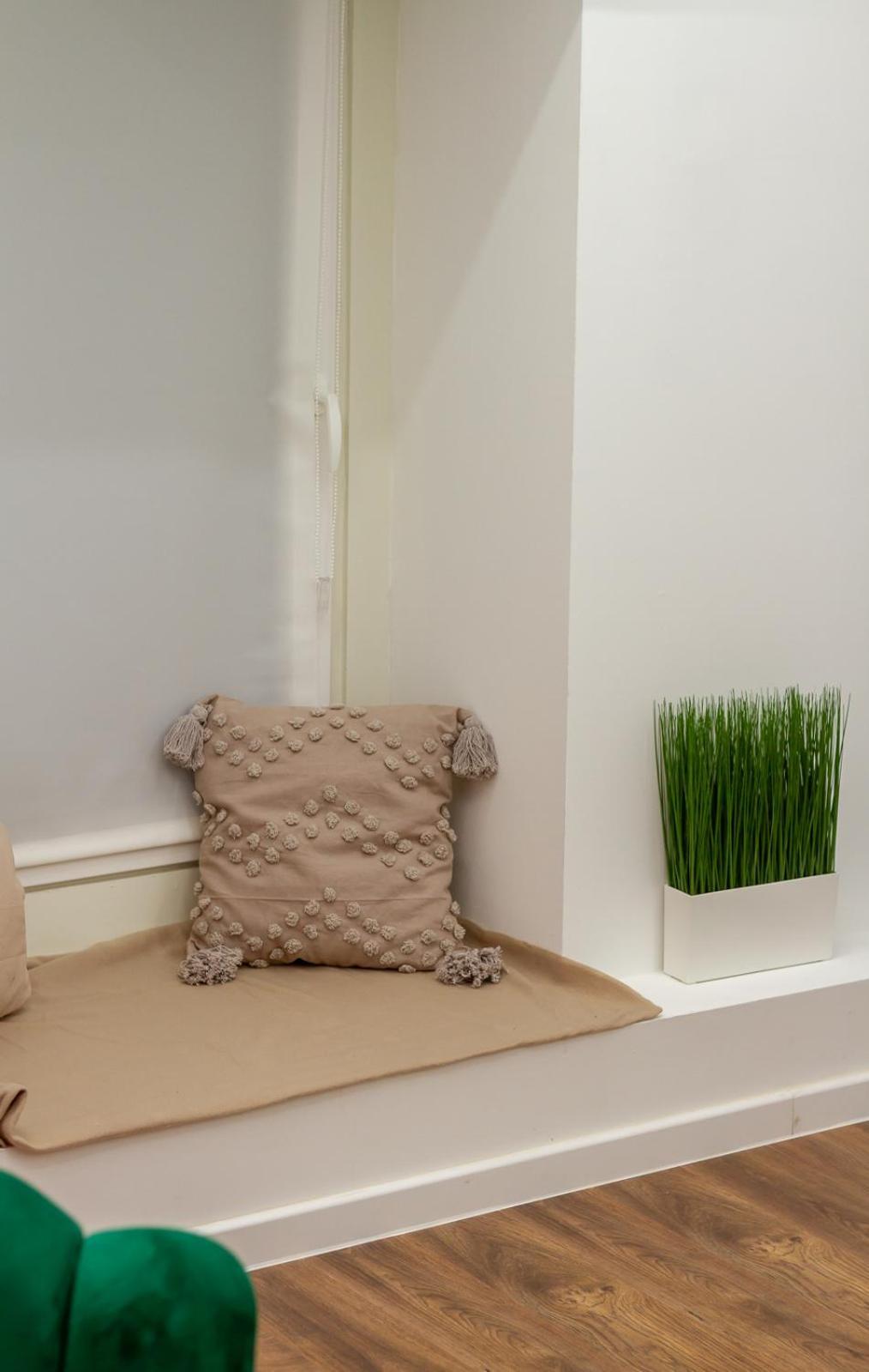 Elisabeth Nest W 2br And Ac By Nw Budapest